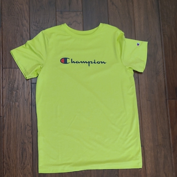 💥3for$12💥 Champion Boy's Neon Yellow T-Shirt Size 18/20 - Picture 1 of 3